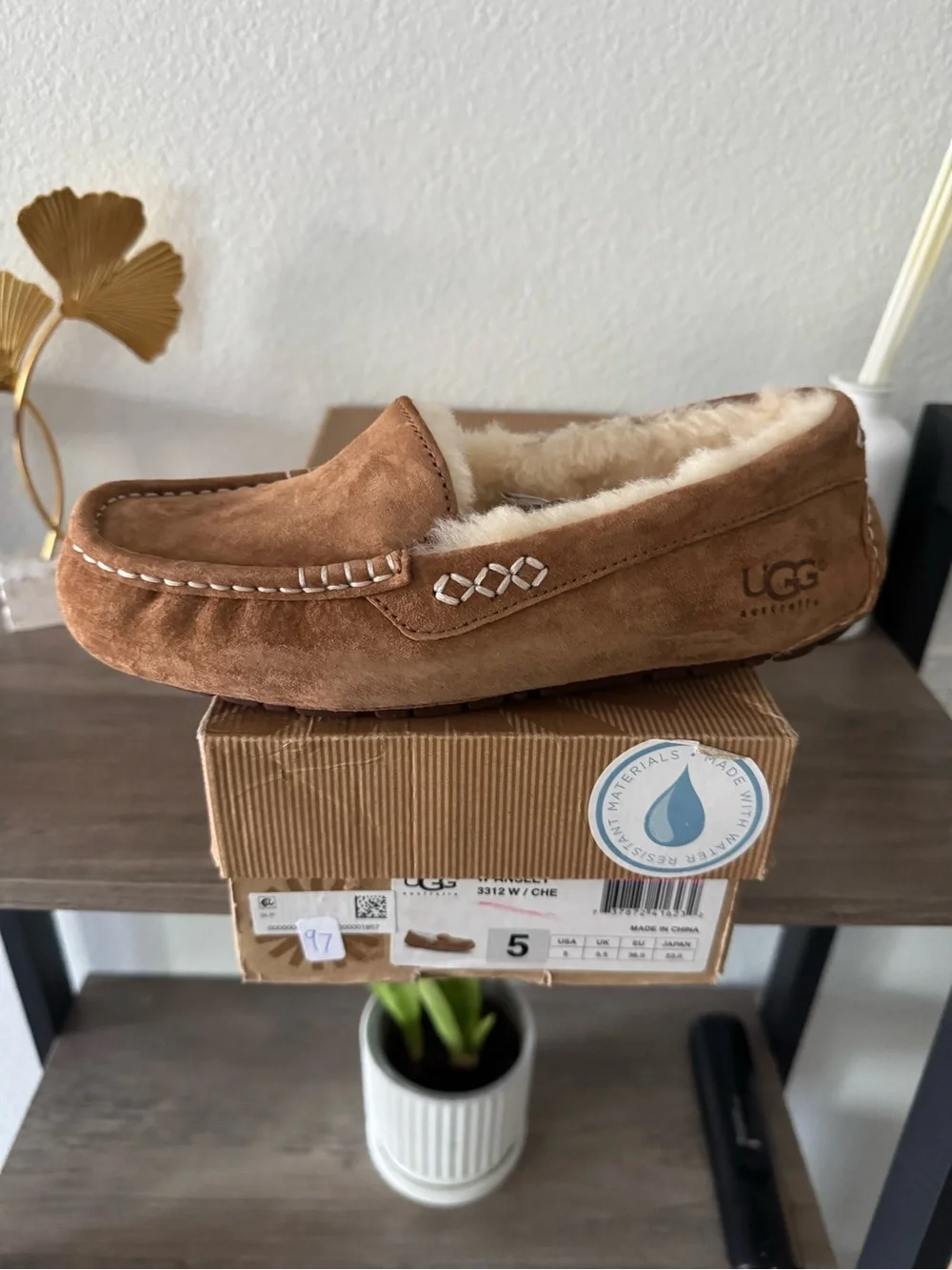 UGG Kids Ansley Moccasins in Chestnut Suede
